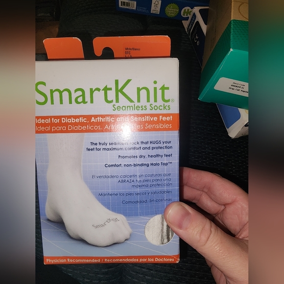 2 pairs, NEW Smart Knit Diabetic knit seamless socks, Men's or Womens LARGE, - Picture 3 of 8